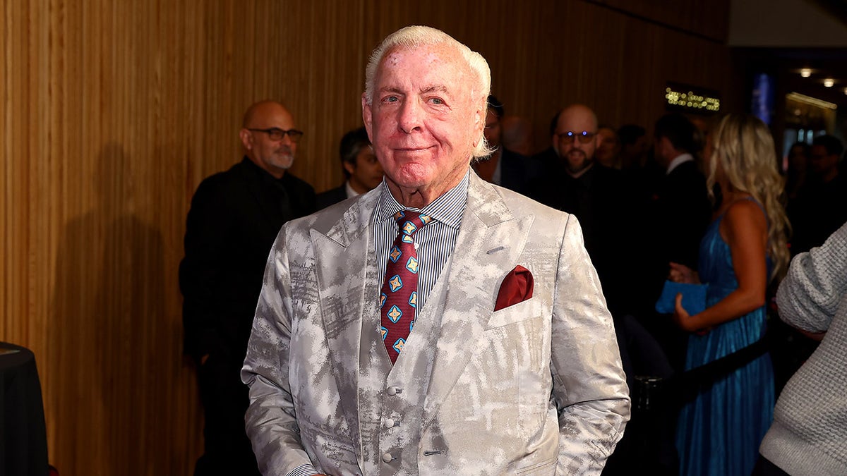 WWE legend Ric Flair addresses viral restaurant confrontation, denies being drunk